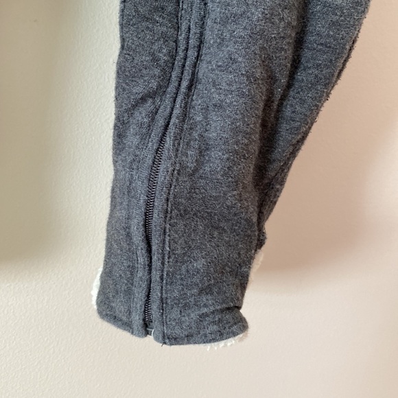 H&M organic cotton grey with fuzzy lined  jumpsuit 6-9M - Picture 3 of 9